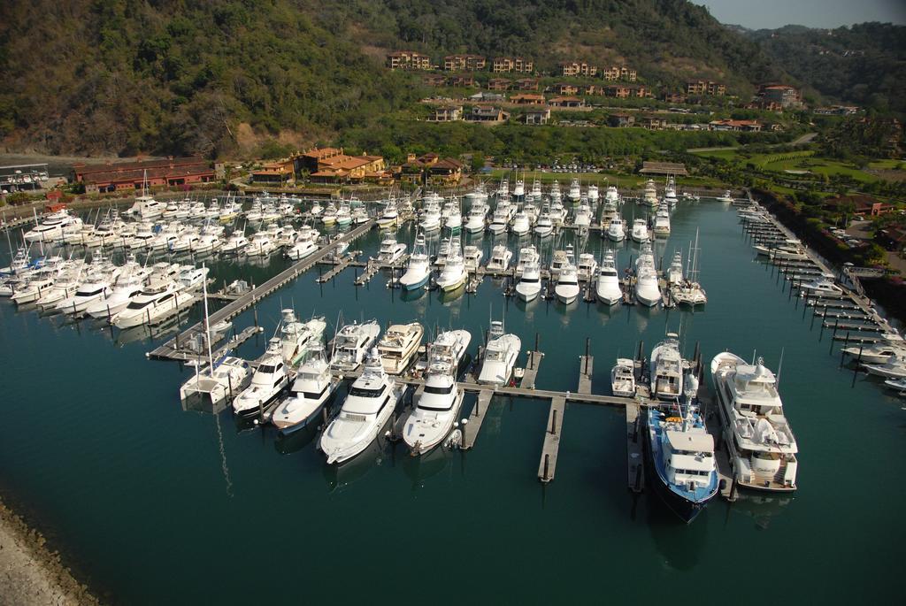 Stay In Cr Los Suenos Condos Jaco Bagian luar foto