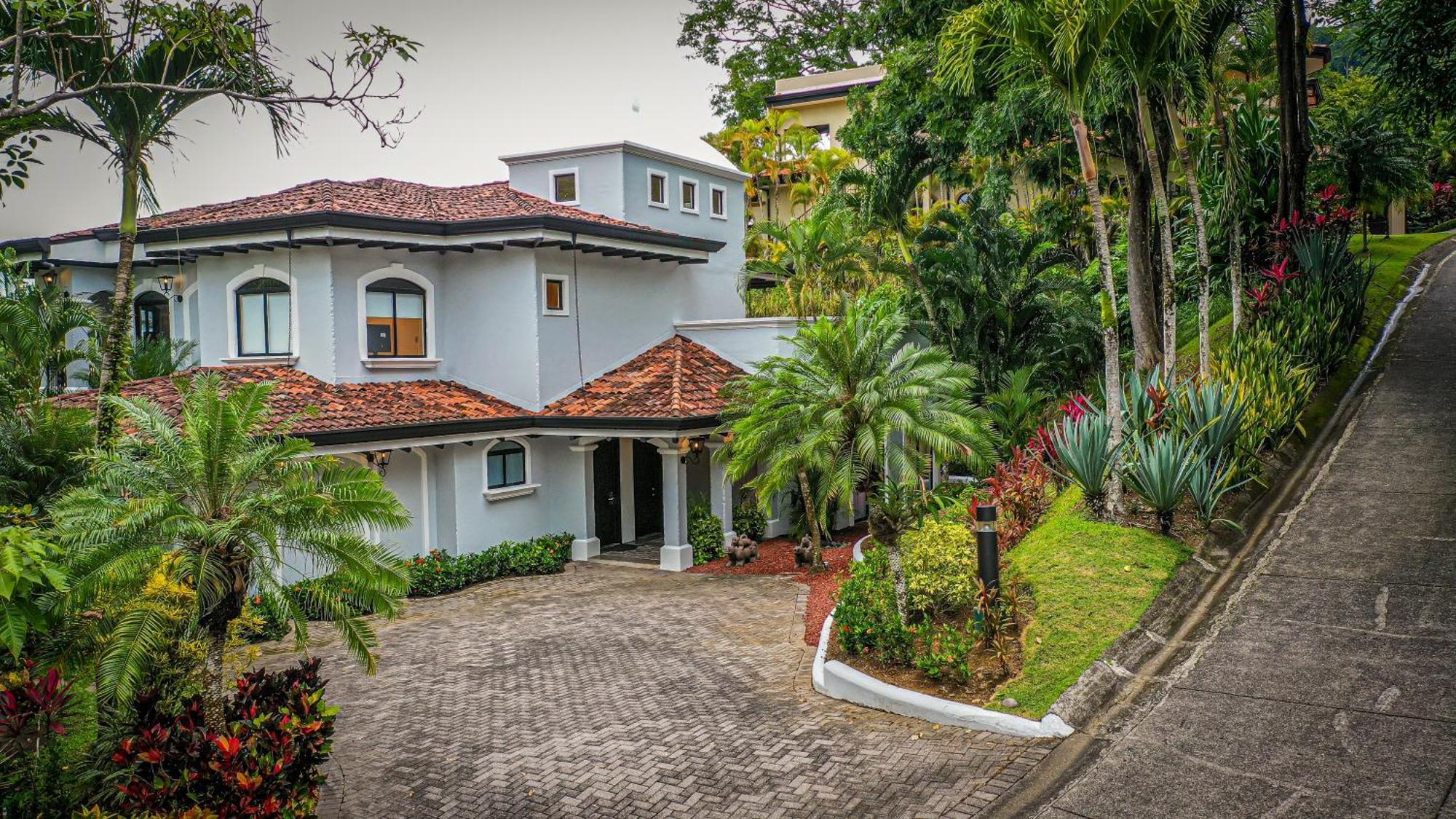Stay In Cr Los Suenos Condos Jaco Bagian luar foto