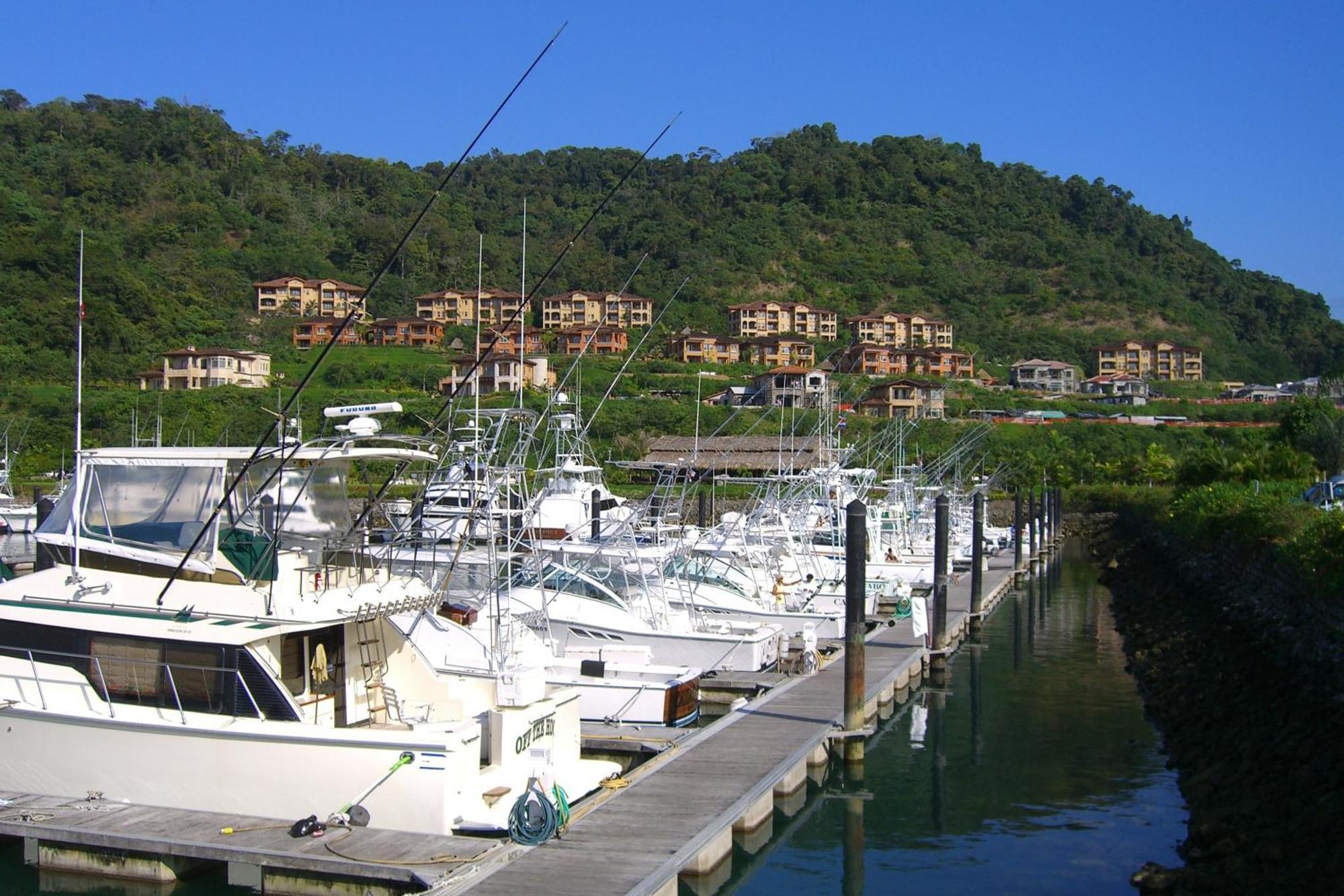 Stay In Cr Los Suenos Condos Jaco Bagian luar foto