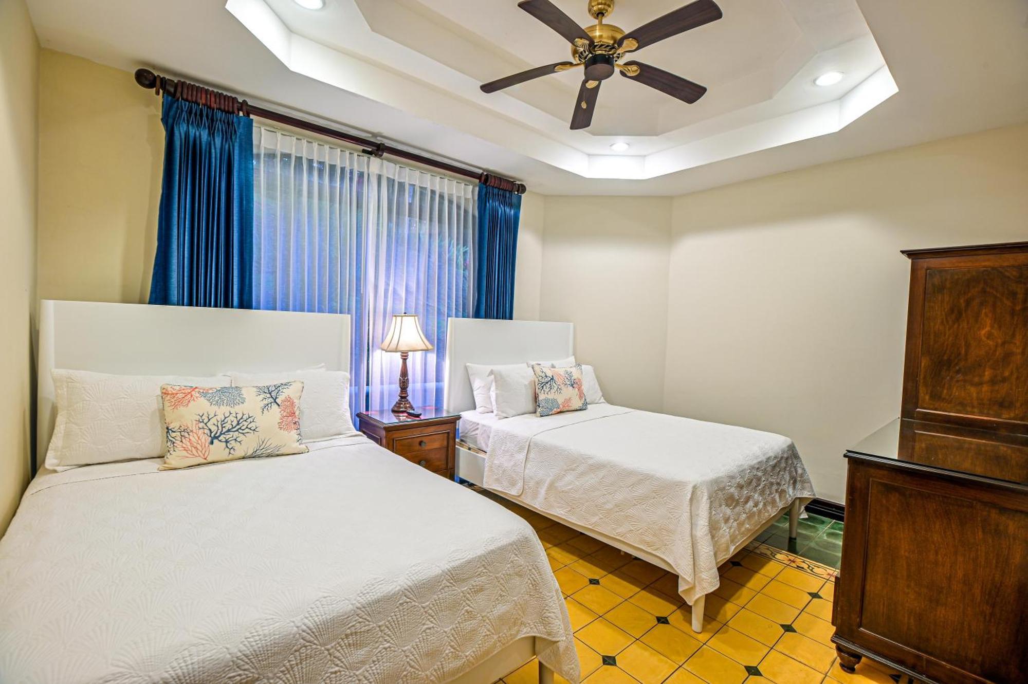 Stay In Cr Los Suenos Condos Jaco Ruang foto