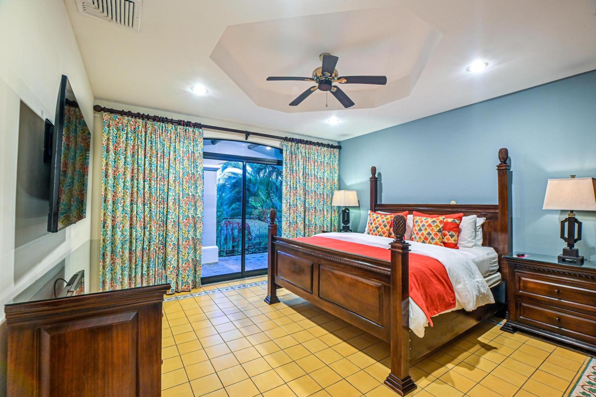 Stay In Cr Los Suenos Condos Jaco Ruang foto