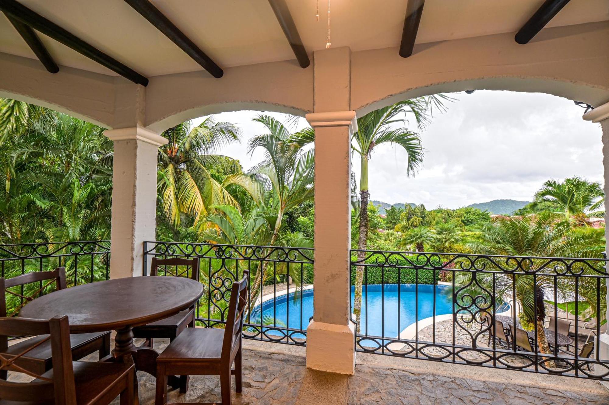 Stay In Cr Los Suenos Condos Jaco Ruang foto