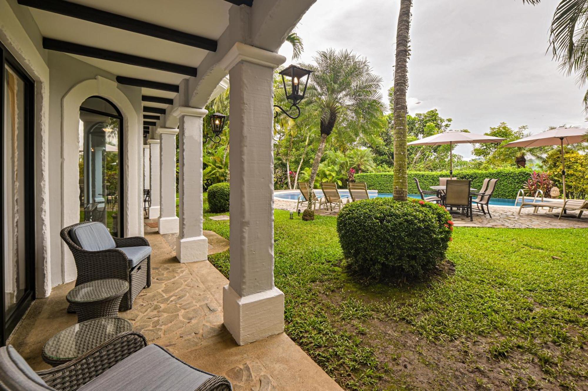 Stay In Cr Los Suenos Condos Jaco Ruang foto
